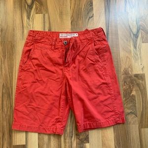 American Eagle - Red Shorts